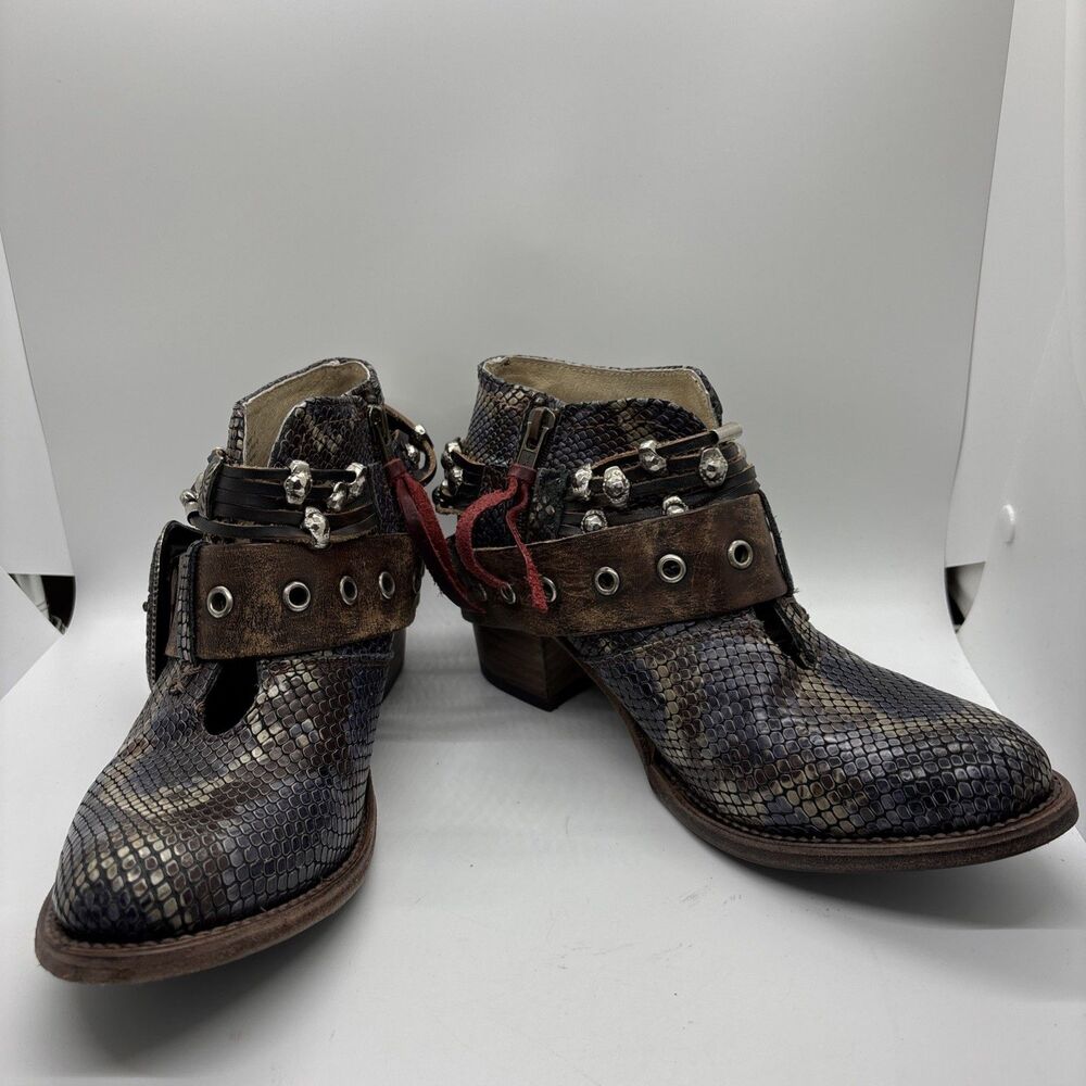 Freebird by Steven Saloon Brown Snake Embossed Leather Ankle Booties Women US 7